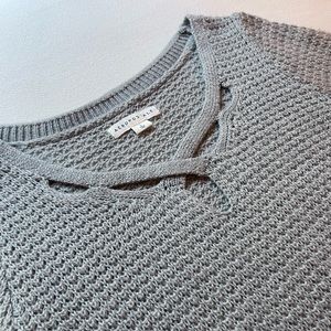 Patterned Neck Line Grey Sweater